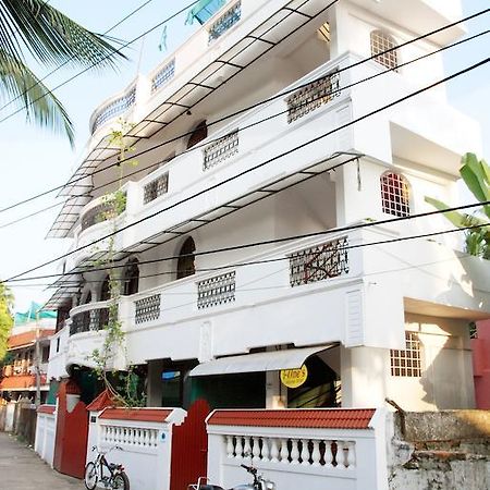 I - One'S Home Stay Kochi Luaran gambar