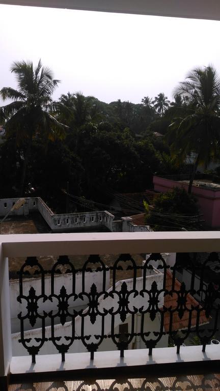 I - One'S Home Stay Kochi Luaran gambar